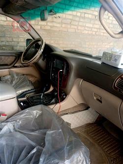 تويوتا لاندكروزر